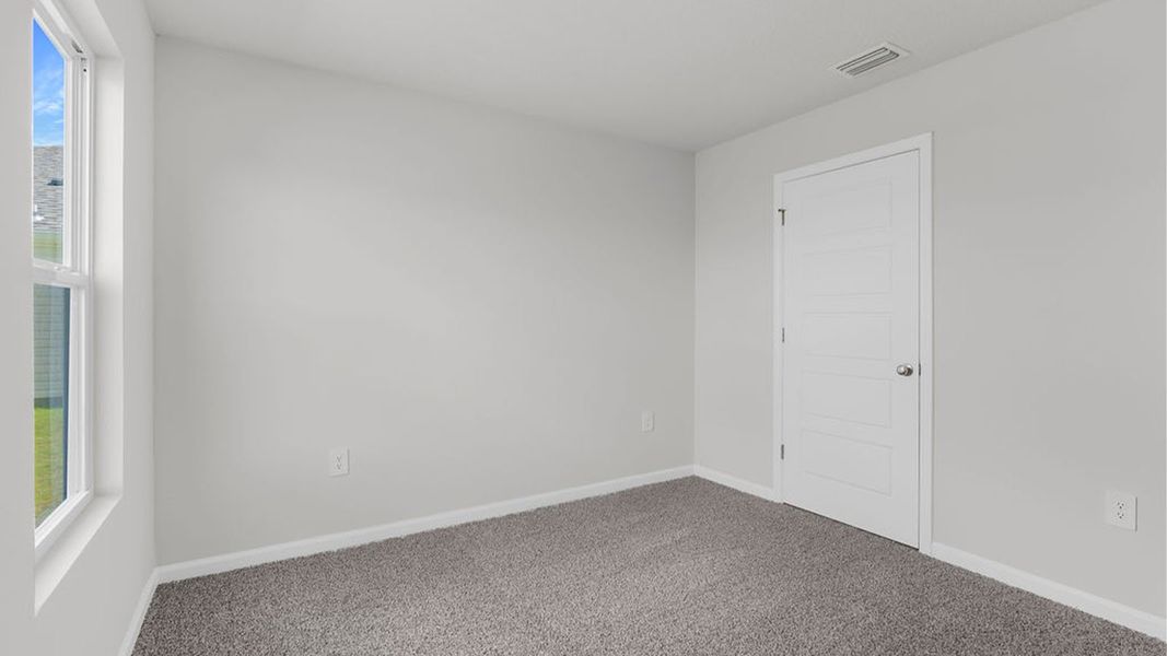 Spacious, unfurnished interior of a new home in Wesley Park, Crawfordville (Image 38).