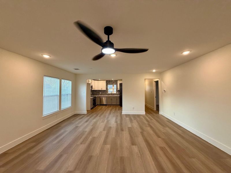 Spacious, unfurnished interior of a new home in , Baytown (Image 16).