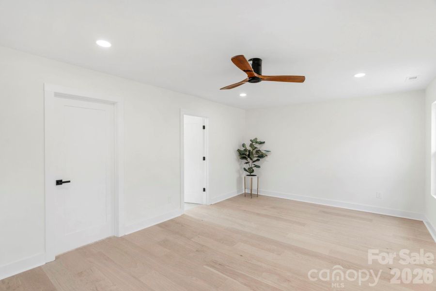 Spacious, unfurnished interior of a new home in , Waxhaw (Image 13).