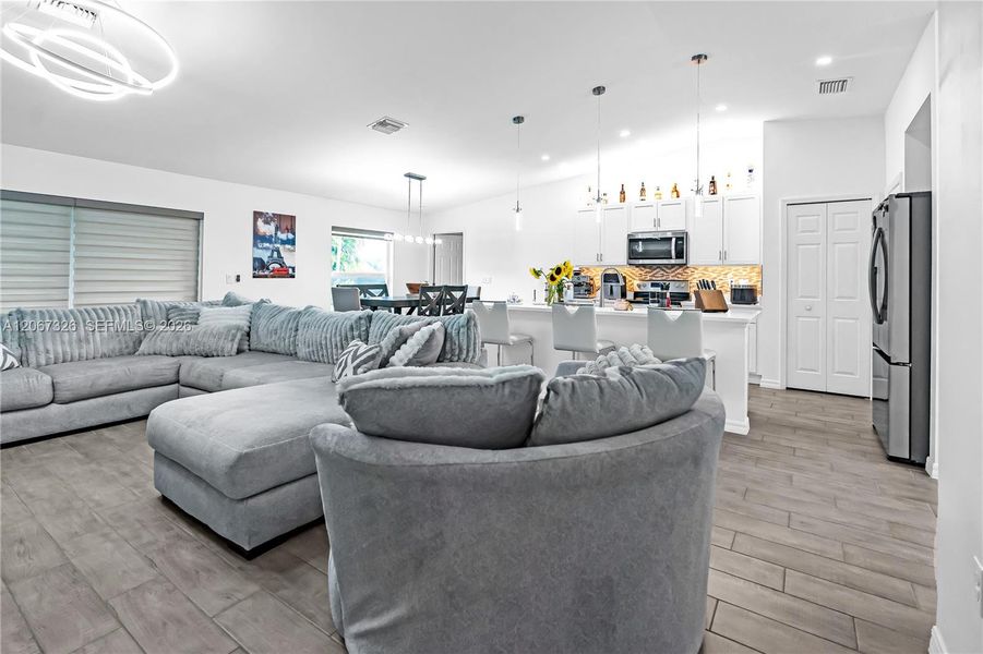 Furnished interior view inside a new home in , Cape Coral (Image 5).