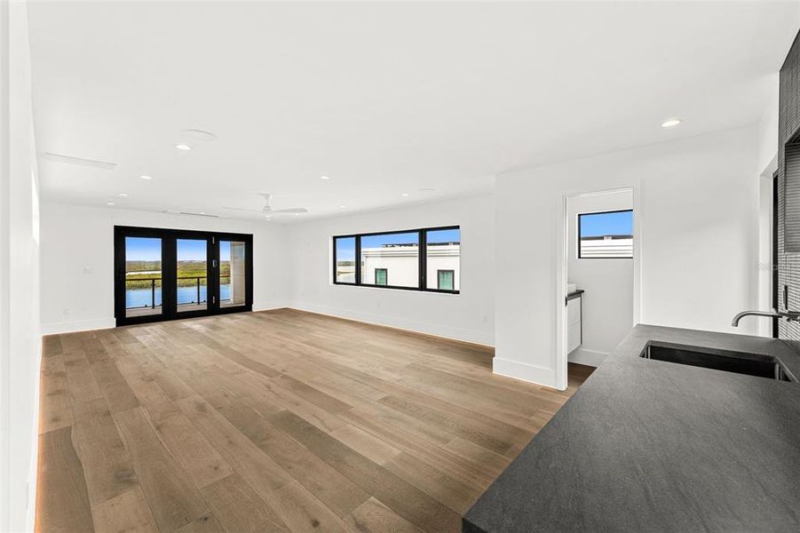Spacious, unfurnished interior of a new home in , New Smyrna Beach (Image 51).