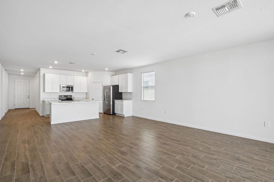 Representative images and renderings are for illustrative purposes. Actual structural options and design finishes of home may vary. Representative images and renderings are for illustrative purposes. Actual structural options and design finishes of home may vary.