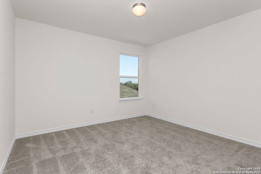 Spacious, unfurnished interior of a new home in Spanish Trails, San Antonio (Image 15).