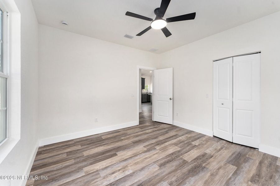 Spacious, unfurnished interior of a new home in , Hampton (Image 34).