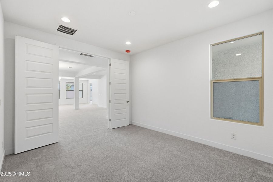 hj-az-phoenix-asante-passage-yellowstone