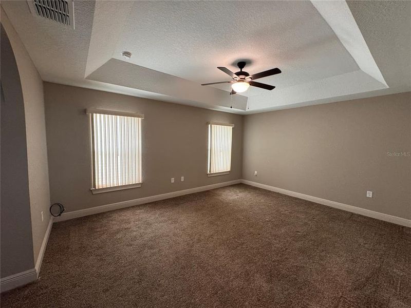 Spacious, unfurnished interior of a new home in , Ocala (Image 24).