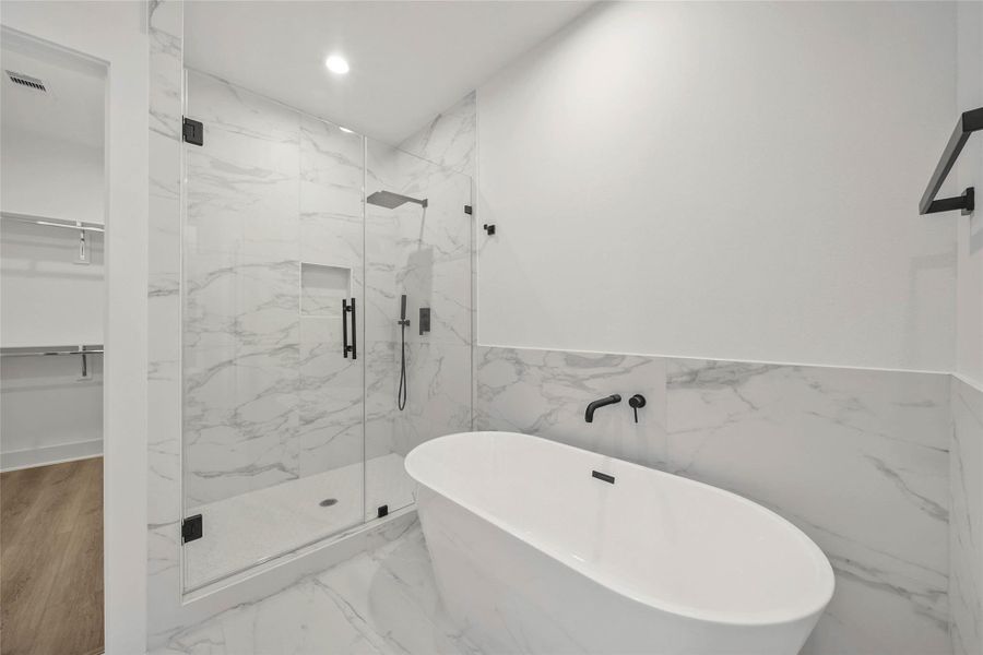 Furnished interior view inside a new home in , Houston (Image 15).