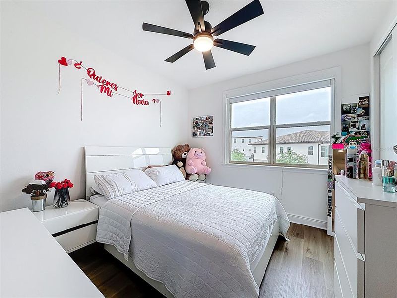 Furnished interior view inside a new home in , Orlando (Image 35).