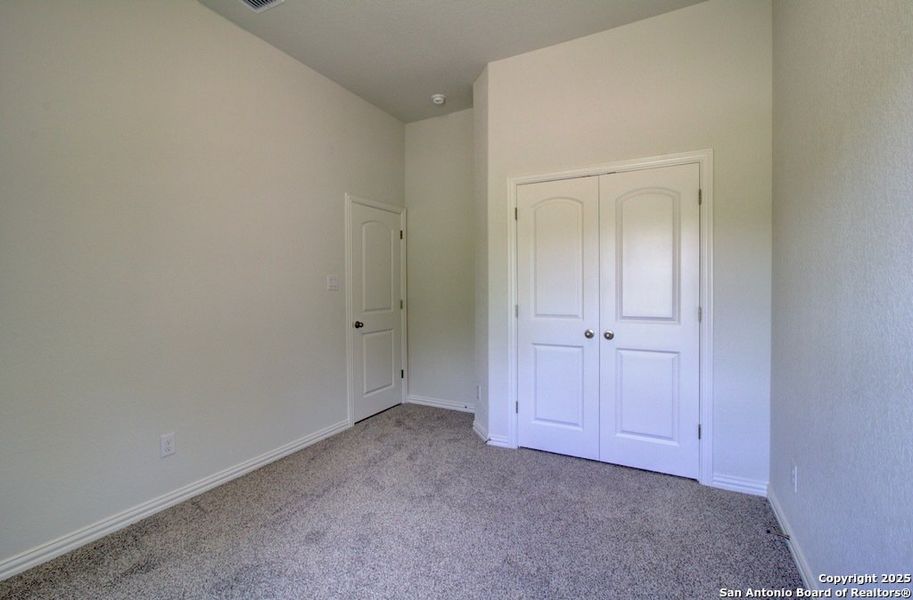 Spacious, unfurnished interior of a new home in The Crossvine, Schertz (Image 19).