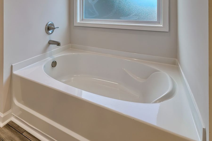 Close-up of interior finishes inside a home in Emanuel Creek, West Columbia (Image 14).