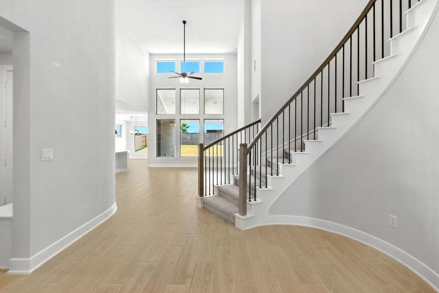 Representative image. Features, specifications, selections and colors may vary.