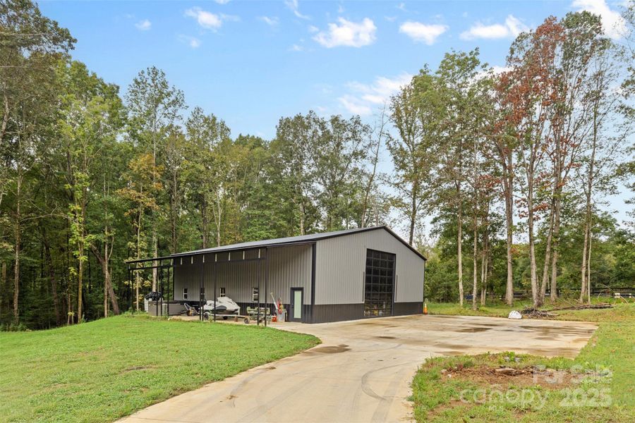 Image 44 of a home in . Image 44 of a home in .