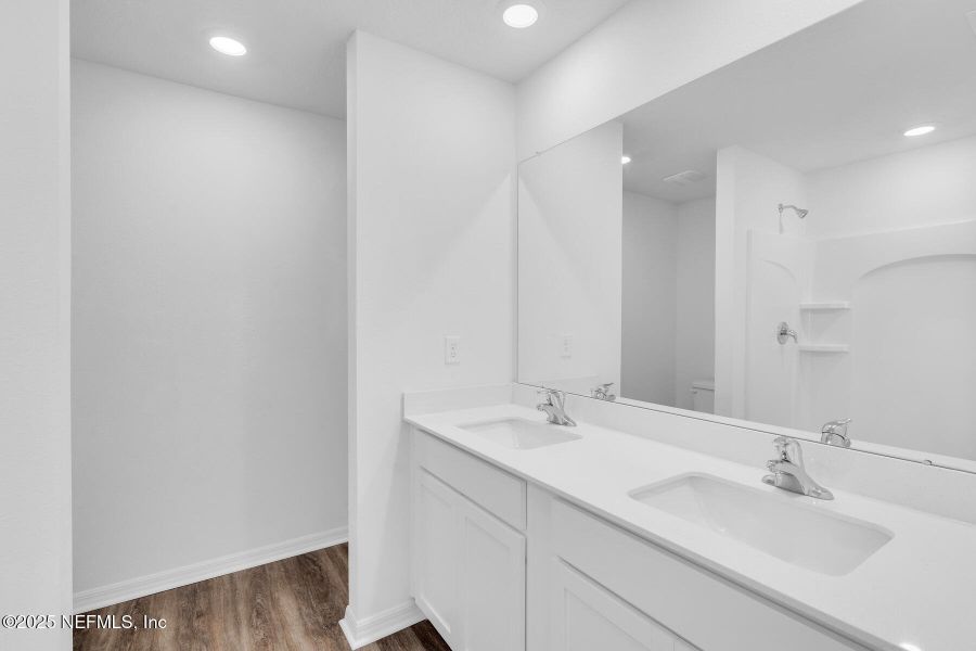 Furnished interior view inside a new home in , Green Cove Springs (Image 13).