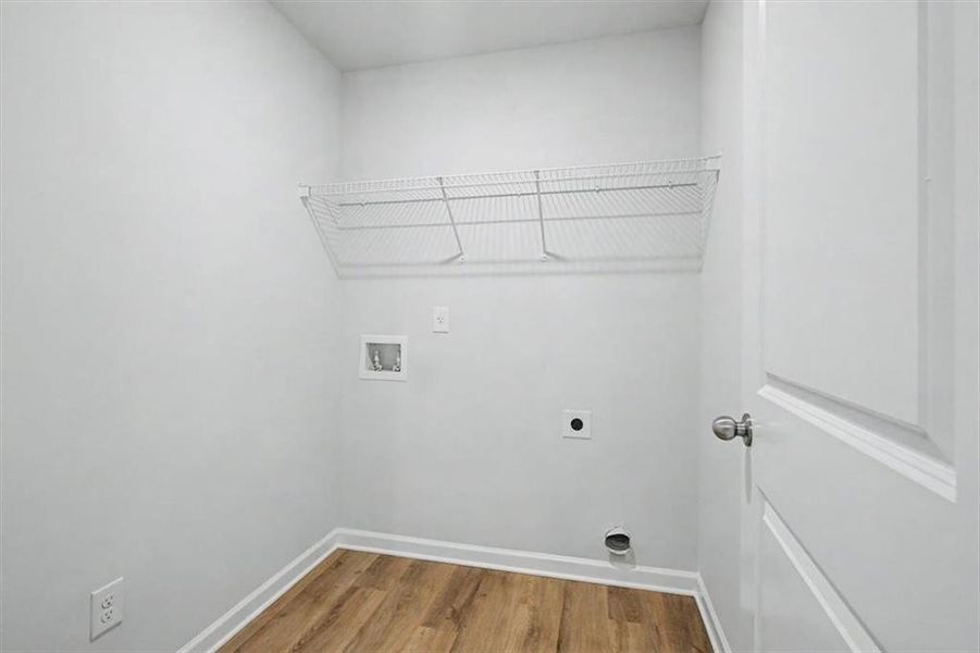Spacious, unfurnished interior of a new home in Deer Creek, Temple (Image 32).