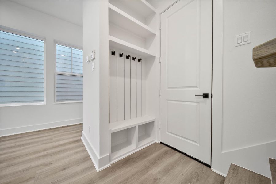 Spacious, unfurnished interior of a new home in , Houston (Image 16).