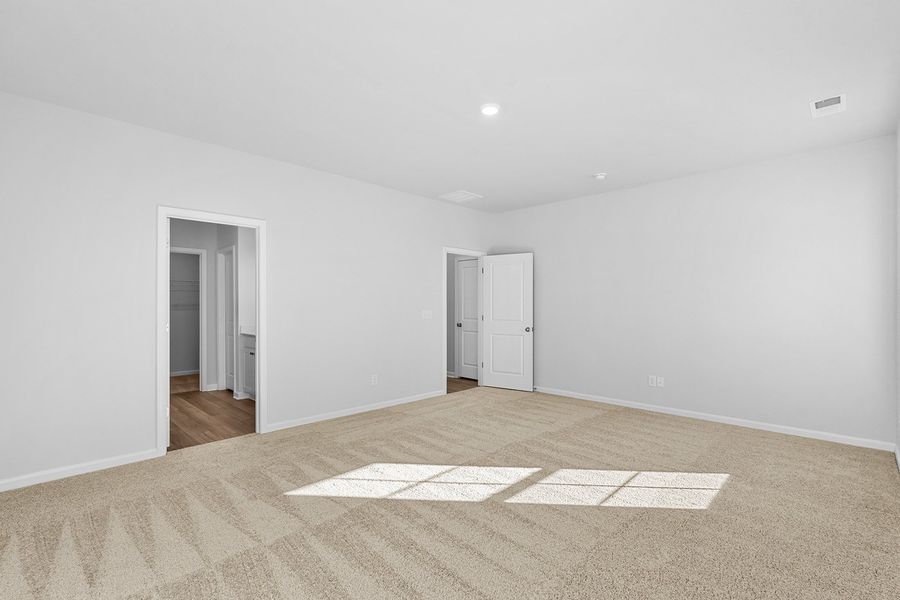 Spacious, unfurnished interior of a new home in Fieldstone, Lexington (Image 29). Spacious, unfurnished interior of a new home in Fieldstone, Lexington (Image 29).