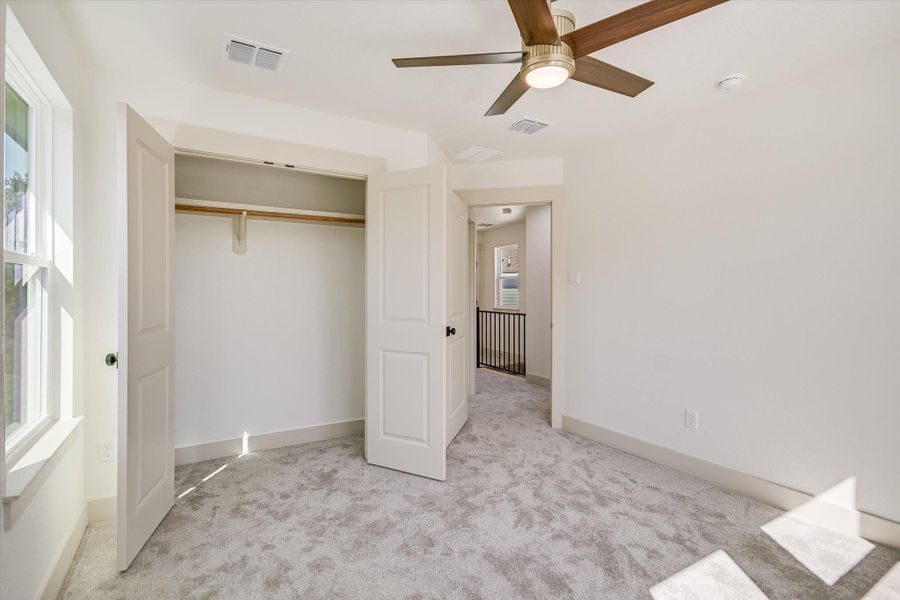 Spacious, unfurnished interior of a new home in , Wimberley (Image 17).