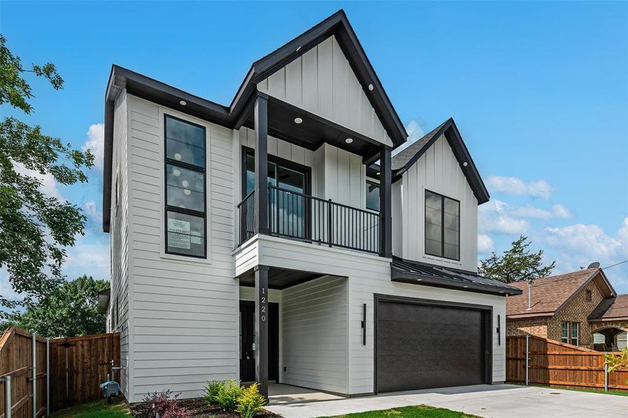 Front exterior of a new home in , Dallas, TX, highlighting curb appeal (Image 30). Front exterior of a new home in , Dallas, TX, highlighting curb appeal (Image 30).