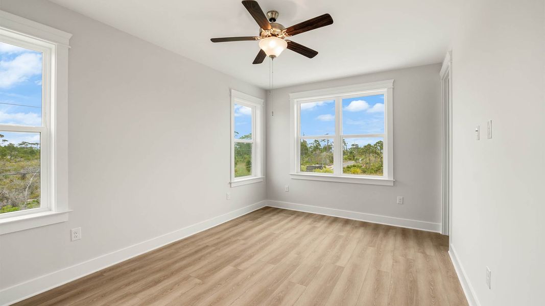 Spacious, unfurnished interior of a new home in Redfish Cove at Cape San Blas, Port Saint Joe (Image 23).