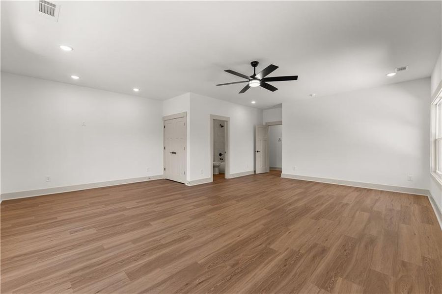 Spacious, unfurnished interior of a new home in , Baldwin (Image 57).