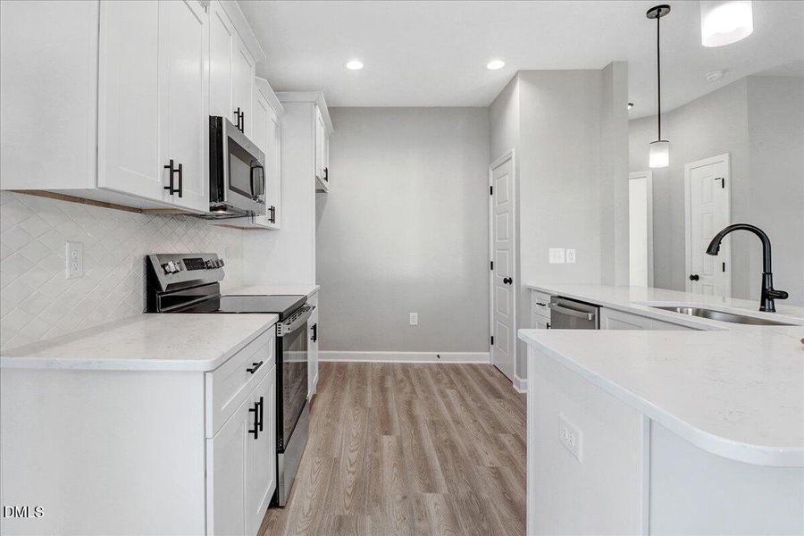 22-3803 Huntcliff Dr-21