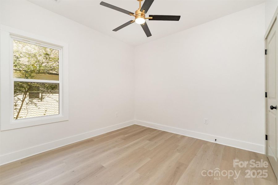 Spacious, unfurnished interior of a new home in , Gastonia (Image 12).
