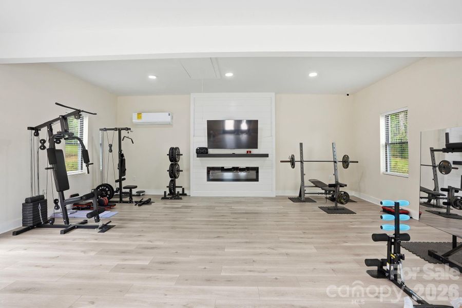 Image 42 of a home in .