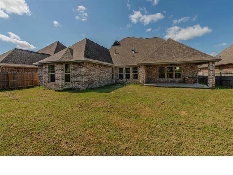 Exterior details and patio area of a home in , Beaumont (Image 13).