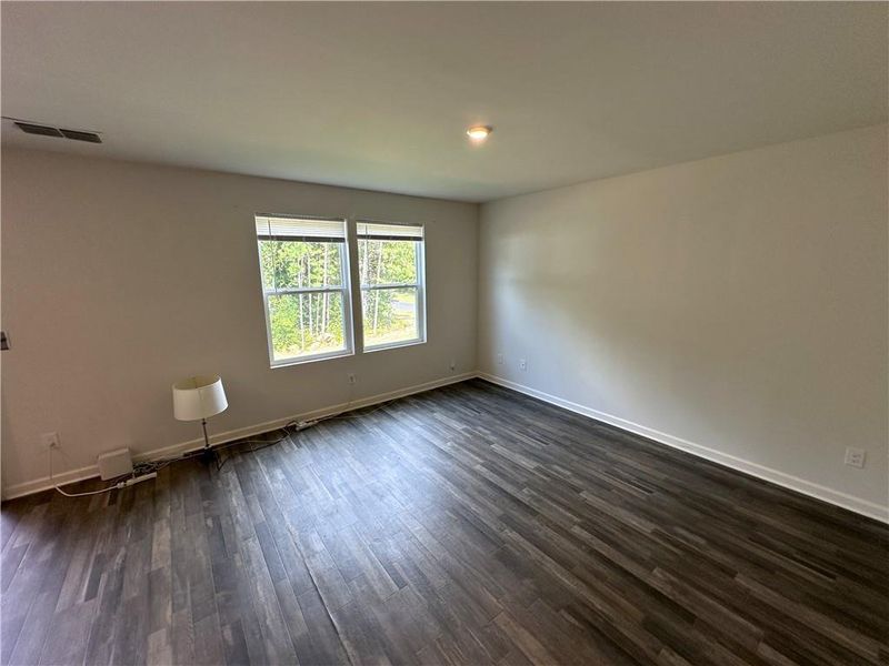 Spacious, unfurnished interior of a new home in , Cedartown (Image 14).
