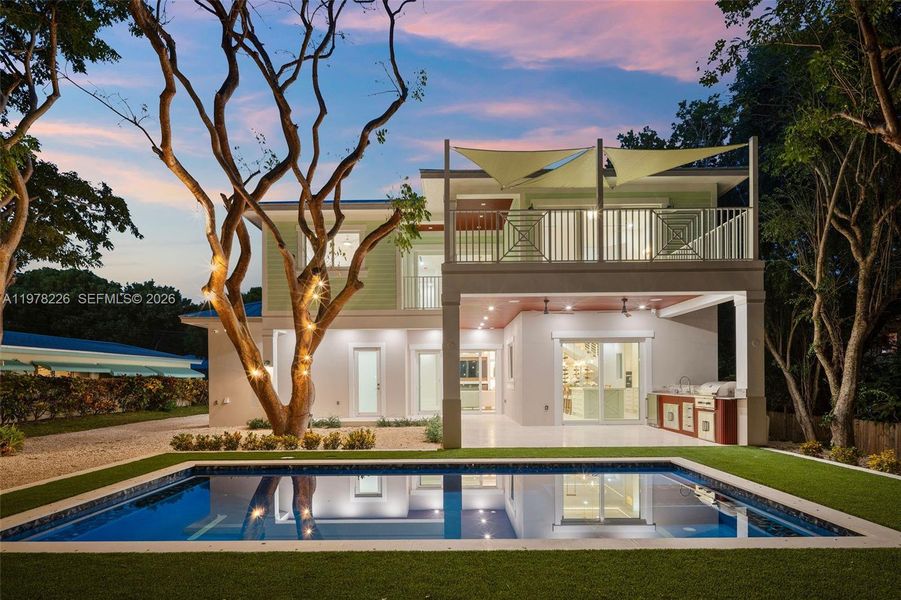 Exterior details and patio area of a home in , Islamorada, Village of Islands (Image 38).