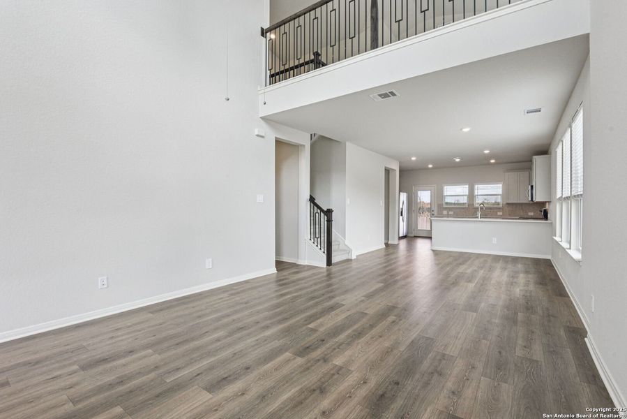 Spacious, unfurnished interior of a new home in Estancia Ranch - Premier Series, San Antonio (Image 18). Spacious, unfurnished interior of a new home in Estancia Ranch - Premier Series, San Antonio (Image 18).