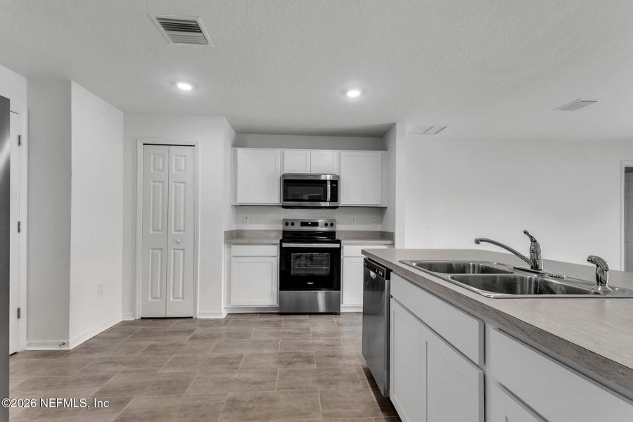 Furnished interior view inside a new home in Palm Coast, Palm Coast (Image 5).