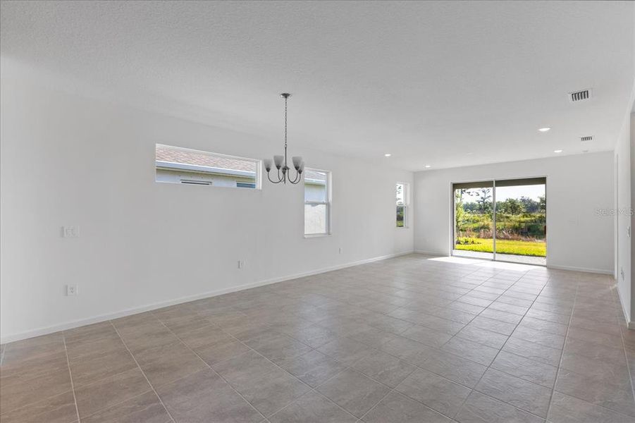 Spacious, unfurnished interior of a new home in , Venice (Image 11).