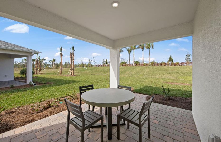 Exterior details and patio area of a home in Reagan Landing, Bradenton (Image 2). Exterior details and patio area of a home in Reagan Landing, Bradenton (Image 2).