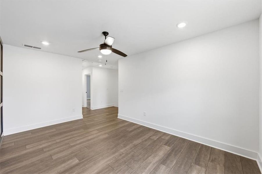 Spacious, unfurnished interior of a new home in Ferguson Corners, Emerson (Image 22).
