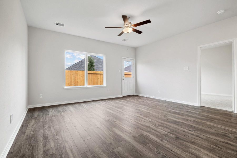 Spacious, unfurnished interior of a new home in Magnolia Woods, Magnolia (Image 19). Spacious, unfurnished interior of a new home in Magnolia Woods, Magnolia (Image 19).