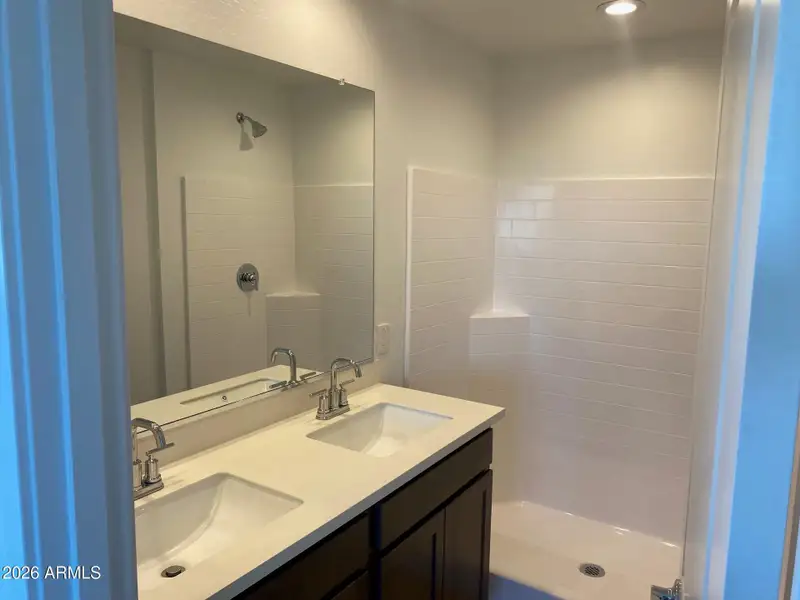 P35 Lot 17 Primary Bathroom