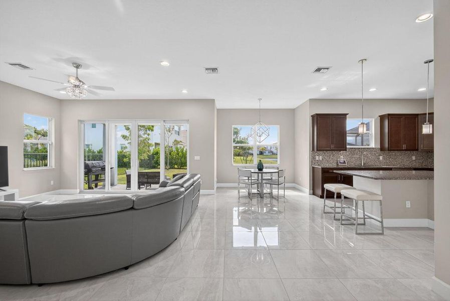 5337 Macoon Wy Westlake FL 33470