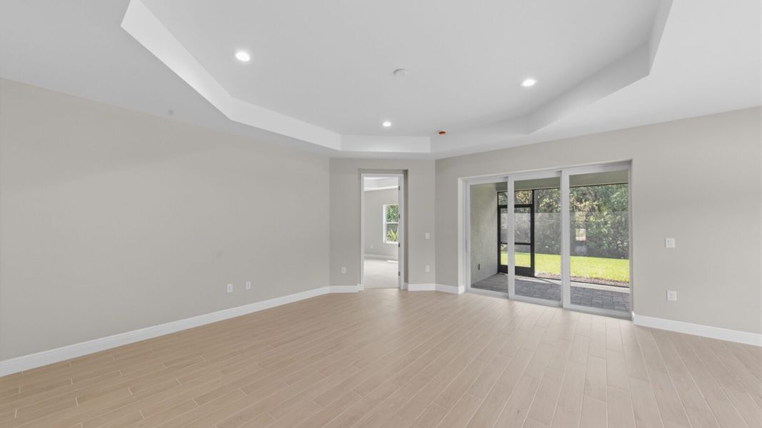 Spacious, unfurnished interior of a new home in Verandah, Fort Myers (Image 17).