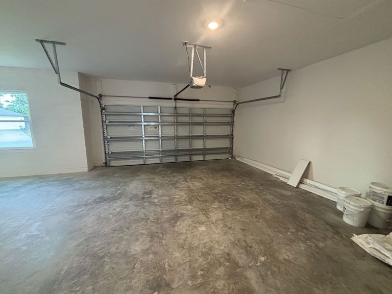 Spacious, unfurnished interior of a new home in Lehigh Acres, Lehigh Acres (Image 28).