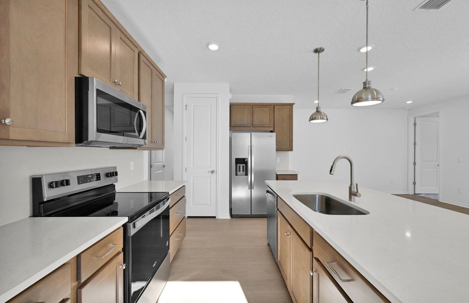 Furnished interior view inside a new home in Murray Farms, Middleburg (Image 12).