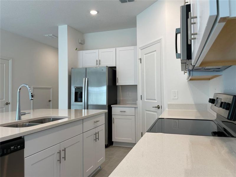 Furnished interior view inside a new home in Seasons at Big Sky, Kissimmee (Image 4).