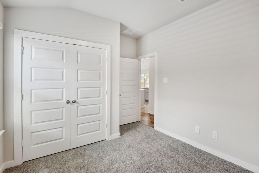 Photo is not of the actual home but is an inspirational photo of builder’s model home and may depict options, furnishings, and/or decorator features that are not included. Photo is not of the actual home but is an inspirational photo of builder’s model home and may depict options, furnishings, and/or decorator features that are not included.