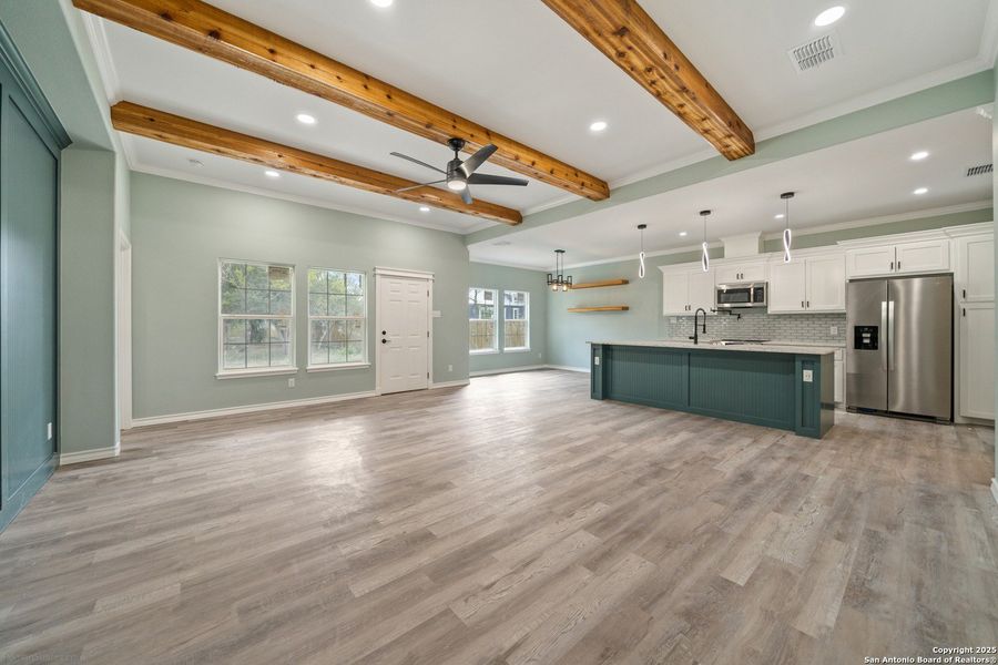 Spacious, unfurnished interior of a new home in , Beeville (Image 31).