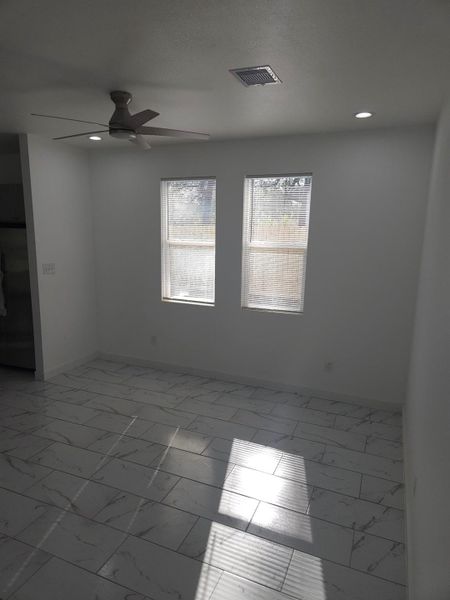 Spacious, unfurnished interior of a new home in , Baytown (Image 13).