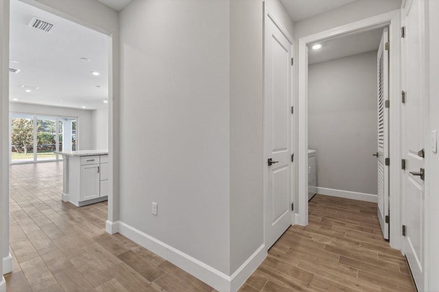 Spacious, unfurnished interior of a new home in Costa Pointe, Vero Beach (Image 49).