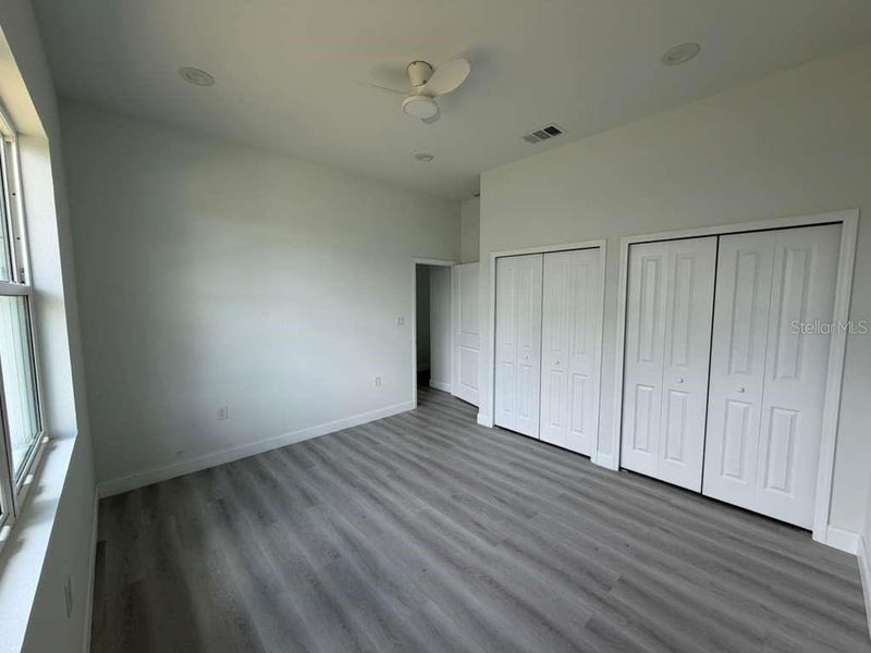 Spacious, unfurnished interior of a new home in , North Port (Image 17).