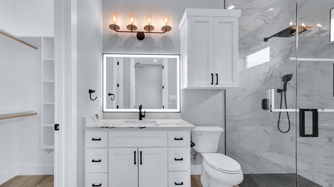 Furnished interior view inside a new home in , Weatherford (Image 33).