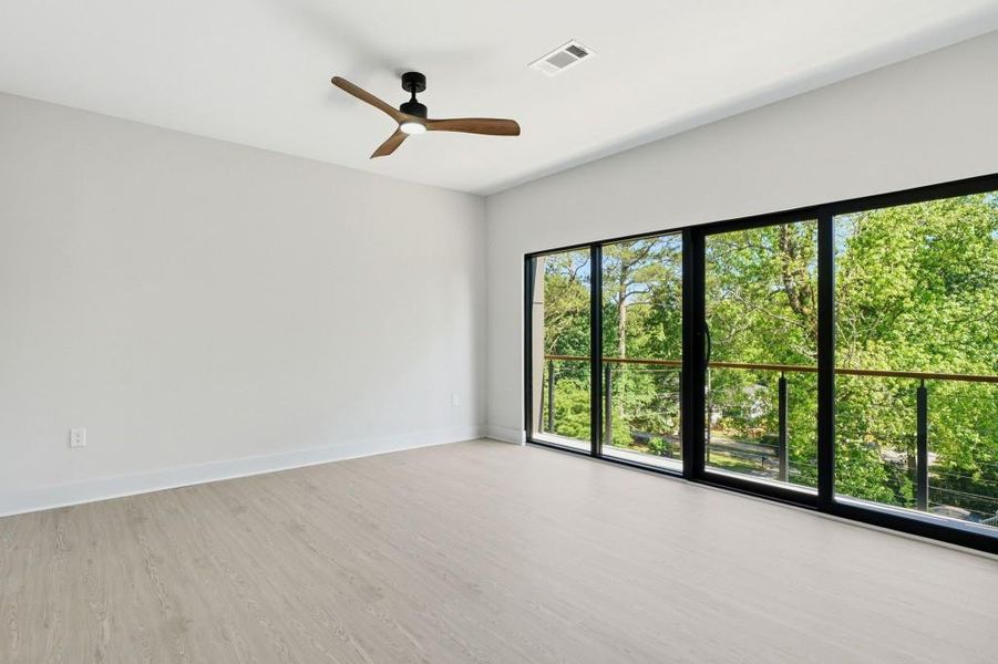 Spacious, unfurnished interior of a new home in , Decatur (Image 25).