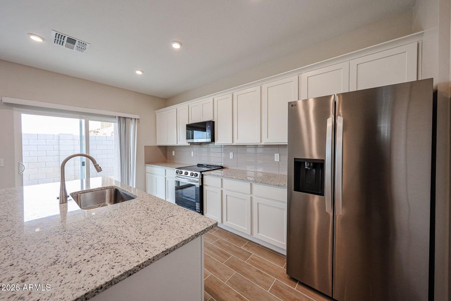 10_North-Copper-Canyon_Iris_Lot-63_New-C